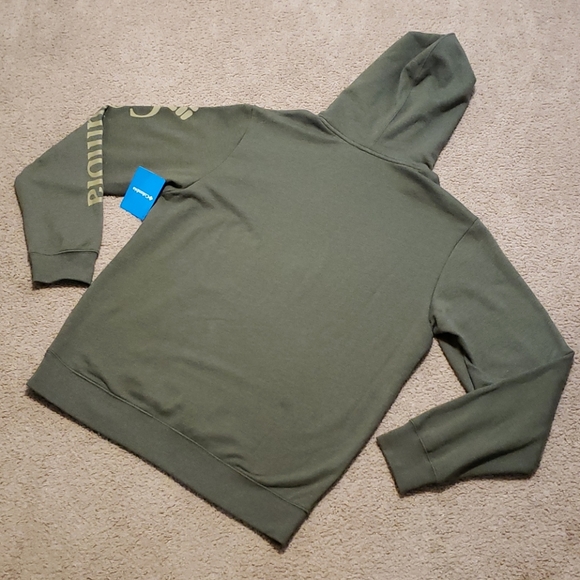 green columbia sweatshirt